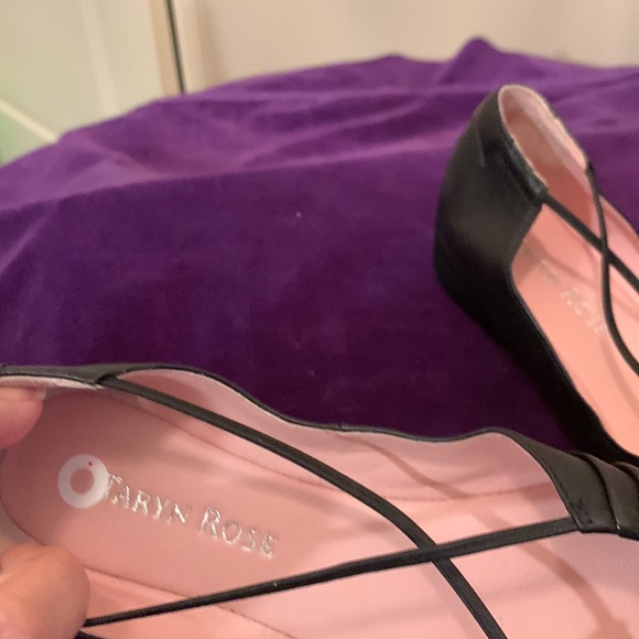 Taryn Rose Bryan Keyhole ballet flats size 5 1/2M - Picture 2 of 6